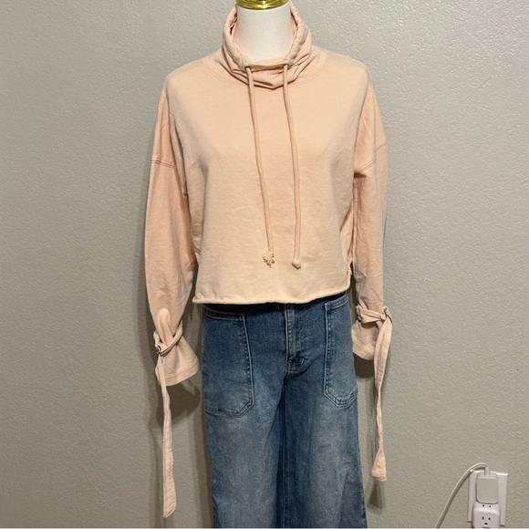 Missguided Peach Cuffed Sweatshirt - Picture 2 of 6